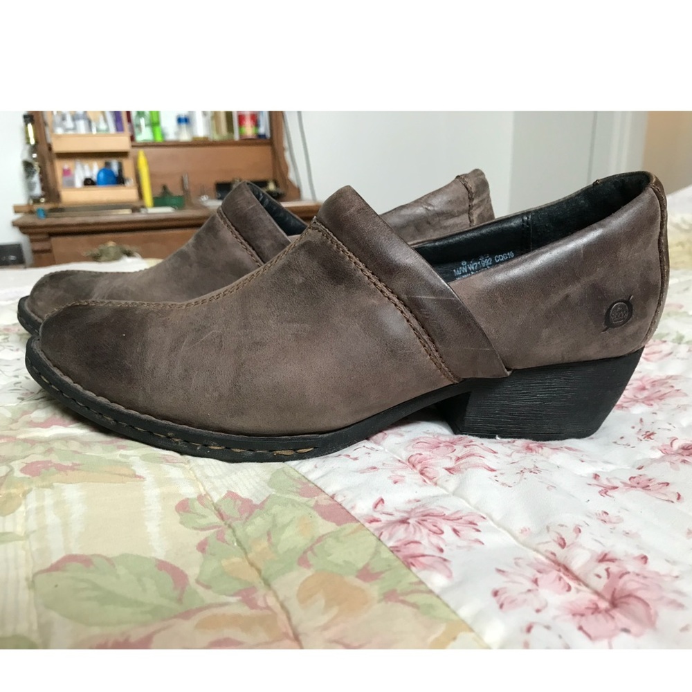 Born Kinney Slip-ons 8